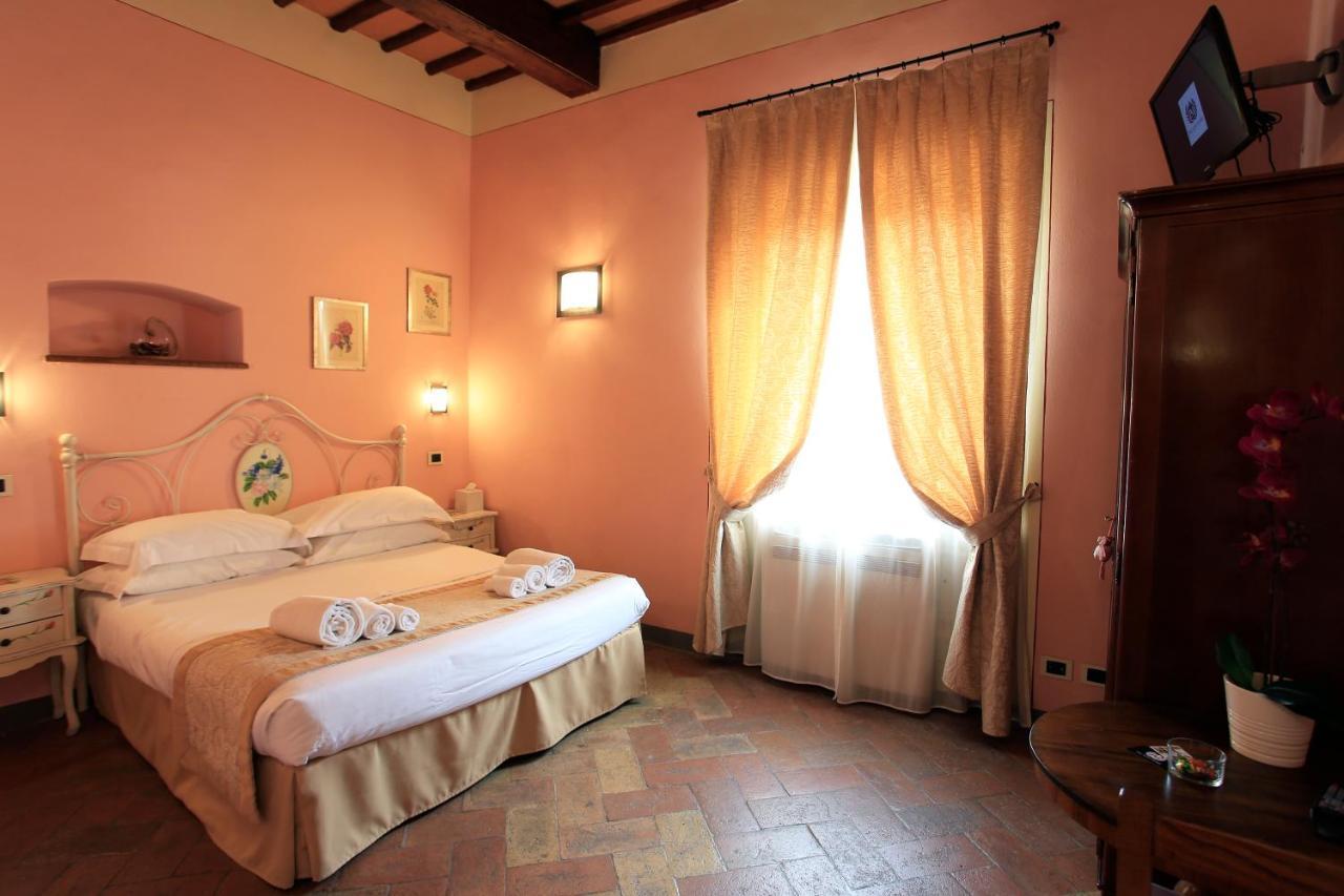 Hotel Palazzo Mari San Gimignano Esterno foto