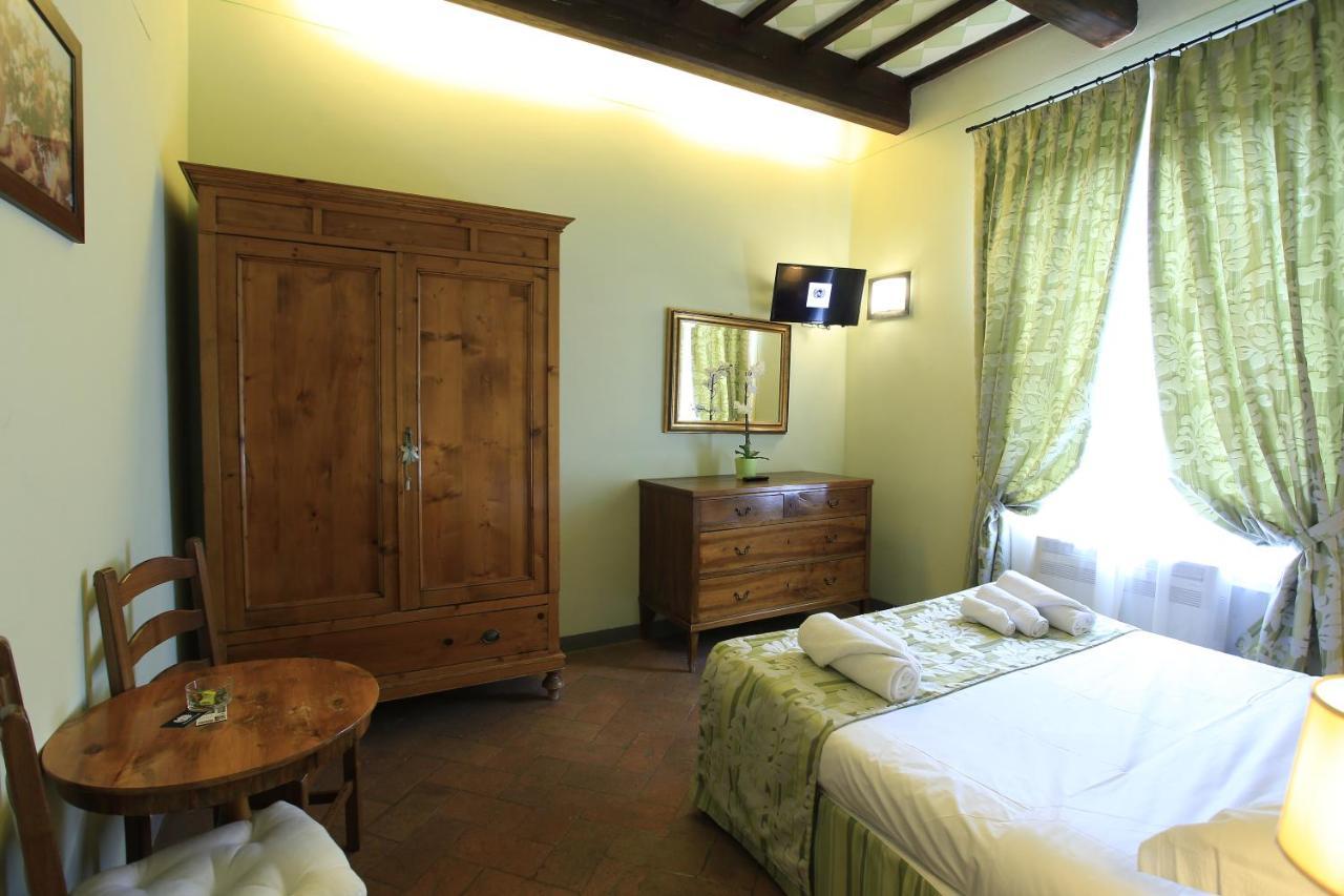 Hotel Palazzo Mari San Gimignano Esterno foto