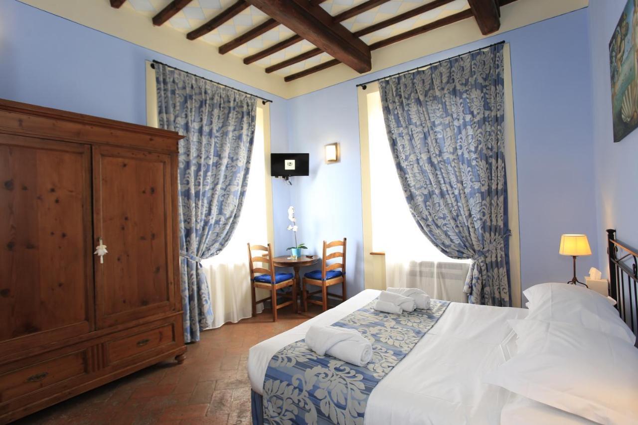 Hotel Palazzo Mari San Gimignano Esterno foto