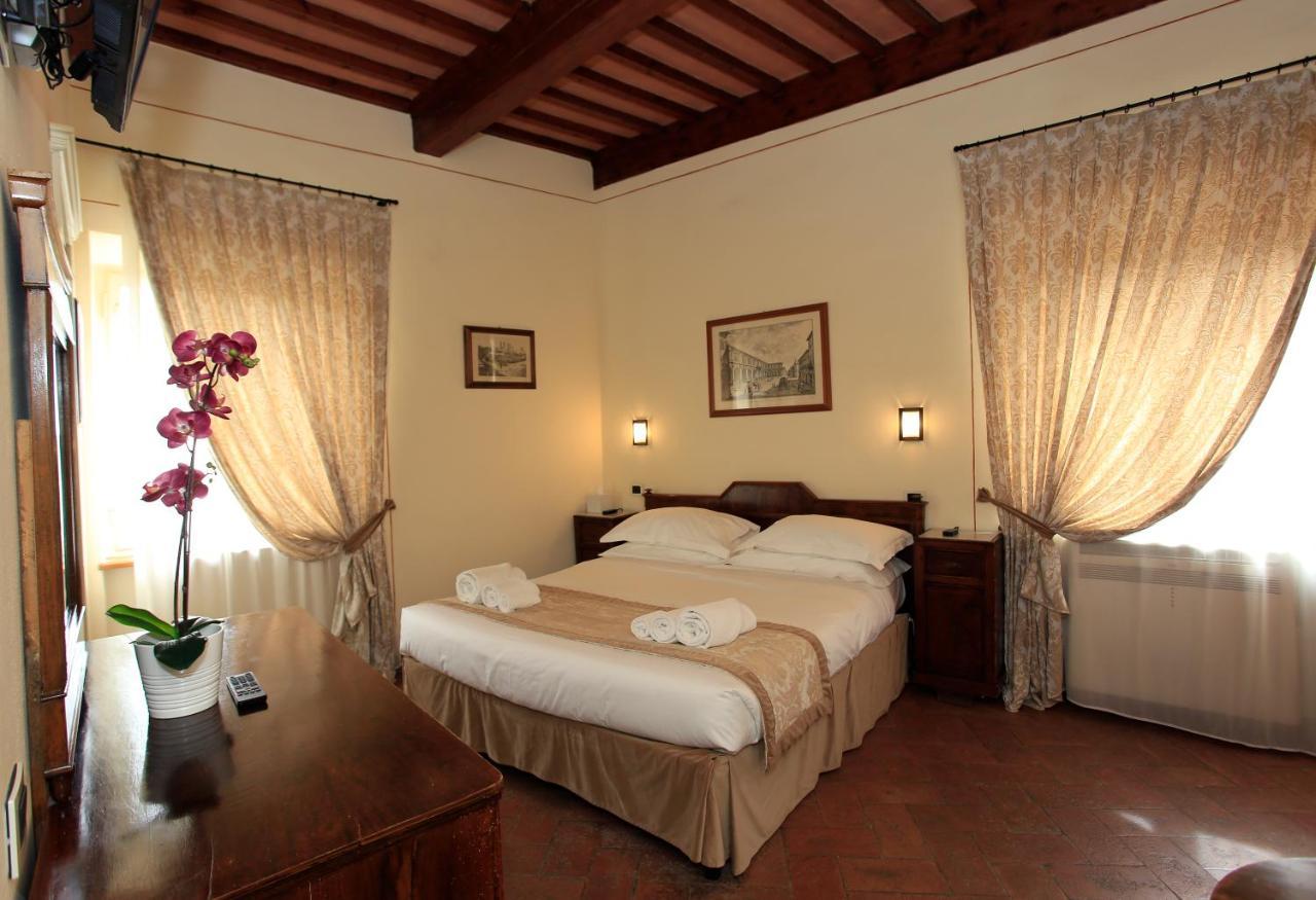Hotel Palazzo Mari San Gimignano Esterno foto