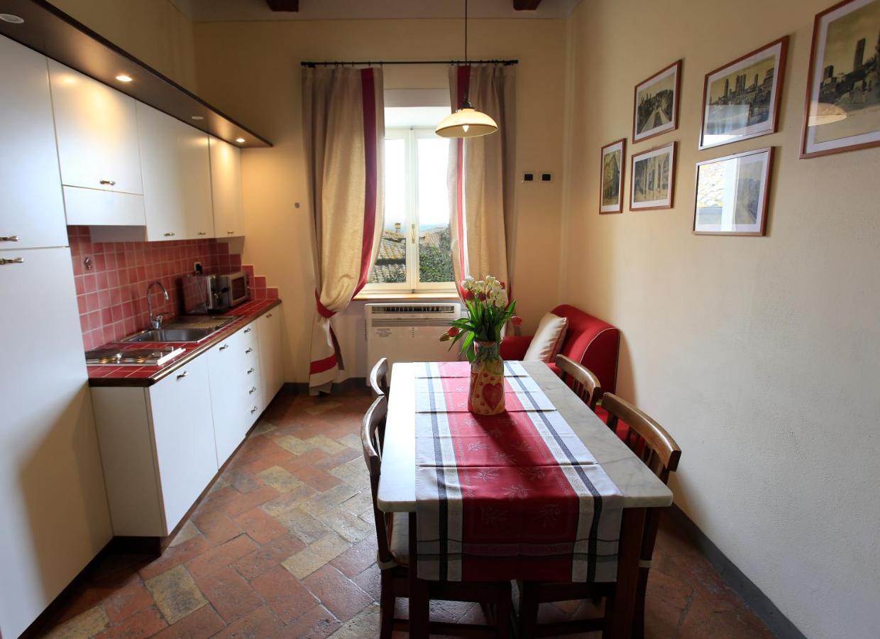 Hotel Palazzo Mari San Gimignano Esterno foto